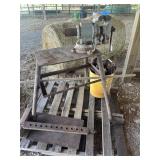 Pallet Lot: All items on pallet including a large
