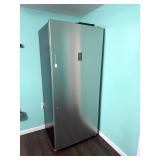 Midea Upright Freezer; 21 Cubic Foot; Contents