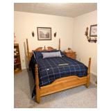 Full / Queen Oak Bed (can be converted to either