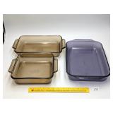 Group of colored glass bakeware: (2) Anchor