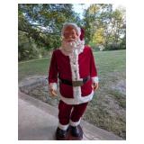 Dancing & Singing Santa Claus, works