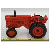 John Deere MI Model Tractor