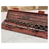 1/2' Drive Ratchet and Sockets