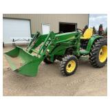 2009 John Deere 4120 Tractor