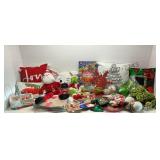 Christmas Decor Lot 8