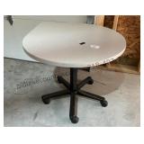 Adjustable Height Work Table