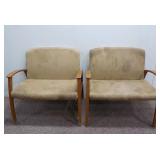 (2) Waiting Room Chairs (33"x32")