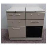 (2) 3 Drawer Filing Cabinets(15"x22"x28")