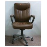Brown Adjustable Computer Chair (22"x22"x45")