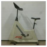 Life Cycle 8500HR Recumbent Bike