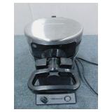 Farberware Waffle Maker - Powers On