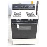 Amana Self Cleaning Oven & White Oven Hood