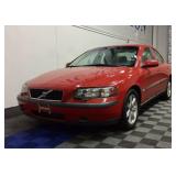 2001 Volvo S60 - Leather - Sunroof - 104K Miles