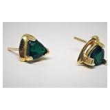 14k Gold Earrings w/Green Gem Stone, 1g