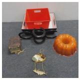 Home Decor: (2) Bins/Bundt Cake Pan