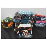 (11)Sports theme Stockings, (13)Scarves: Fleece