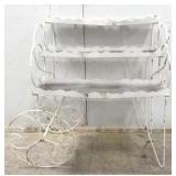Cute White Metal Stand