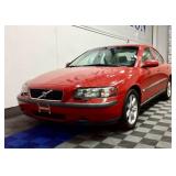 2001 Volvo S60 - Leather - Sunroof - 104K Miles
