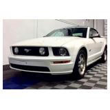 2005 Ford Mustang GT -Convertible -Only 72K Miles