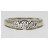 (3) Diamonds Set in 14k Gold Ring, Size: 5.2, 2.7g