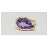 Very Large Purple Gem set in 14k Gold Ring, S: 7.2