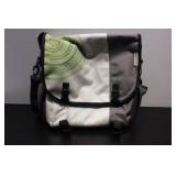 (1) XBox 360 Shoulder Bag