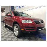 2004 Volkswagen Toureg - AWD - Leather - Loaded