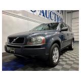 2006 Volvo XC 90 - AWD - Loaded - 3rd Row