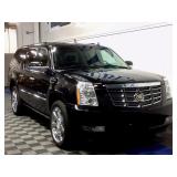 2008 Cadillac Escalade ESV - Loaded - AWD