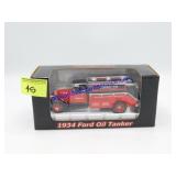 Snap-on 1/43 1934 Ford Oil Tanker