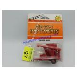 1/64 Ertl, Massey-Ferguson Grinder/Mixer