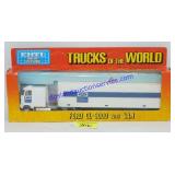 1/64 Ford CL9000 w/ Van Trailer, Ertl