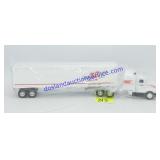 1/64 Heartland Express Kenworth Semi Truck, Ertl