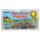 1/64 International Equipment Hauler Semi, Ertl