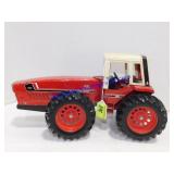 1/16 International 3588 2+2 Tractor
