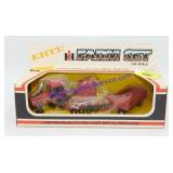 1/64 International Farm Set, Ertl