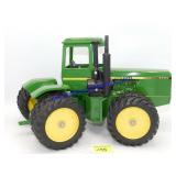 1/16 John Deere 8650 4wd  Tractor, Ertl