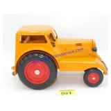 1/16 Minneapolis-Moline UDLX ComforTractor