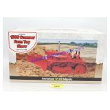 1/16 International TD-340 Bullgrader, Ertl