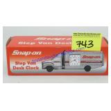 Small Snap-on Step Van Desk Clock