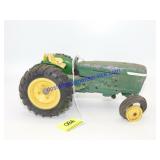 1/16 John Deere Tractor, rough