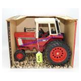 1/16 International 1586 w/ Cab, Ertl