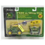 1/64 John Deere 7520 w/ Wing Disk, Ertl