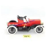 1907 John Deere Motor Car, has Book