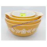 Lot of (4) Vintage Butterfly Gold Pyrex Dishes