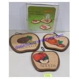 Set of 3 Pieces Apple Trivets
