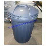 Plastic 26 Gallon Trash Can