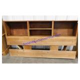 Wooden Headboard (75 x 40 x 9)
