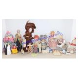 Lot of Vintage Dolls