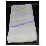 White Paisley Patterned Tablecloth (70 x 68)